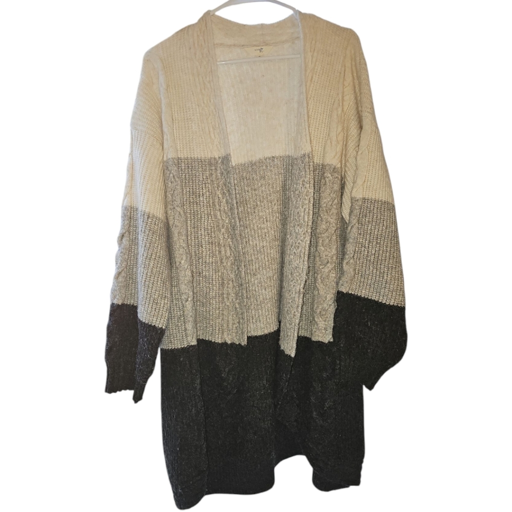 TERRA SHY Colorblock Open Front Cardigan. ( BLACK, WHITE, AND GRAY)